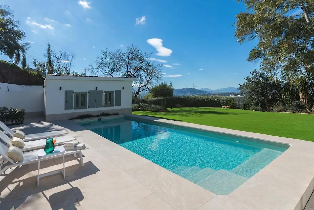 Casa Rural Acogedora Y Con Estilo Malaga Villa